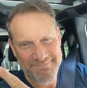 Meet your Posher, Stephen